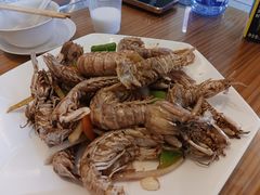 -三姐妹·海鲜大排档