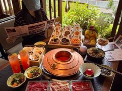 -菌自由丨野生菌火锅特色庭院餐厅(丽江古城店)