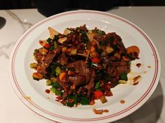 辣炒酱牛肉-禄鼎记·排队俩小时都要吃的酸菜鱼(石牌桥店)