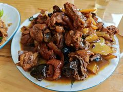 -美顺香食府鱼头老店(雪野湖店)