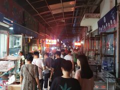 -中环花鸟鱼虫市场