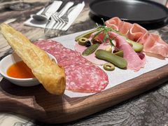 -LES ELITES 英集荟(南京西路店)