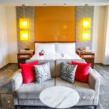 基本每间房间都可以看到海，房间内有一个独立的阳台