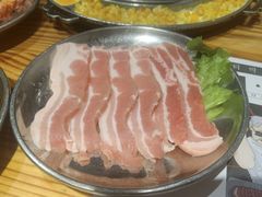 猪五花肉-青瓦炭韩潮烤肉(花园道店)