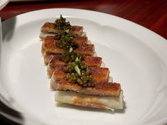 鱼子酱脆皮松板肉-解香楼(八盘岭路店)