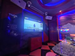-UK派对KTV(日月广场店)