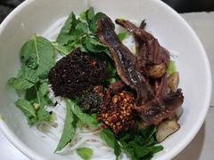 -龙树园麻辣米线