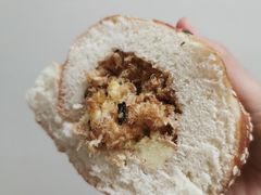 咸香肉松卷-西村叔叔的店·面包·甜品·蛋糕(牡丹园店)