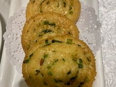 香煎葱油饼-东方之珠海鲜酒楼(南开店)