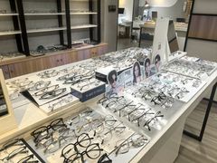 -瑞司视光眼镜·蔡司战略合作眼镜店(新街口店)