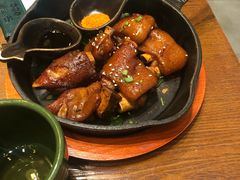 个旧烤猪蹄-云海肴·汽锅鸡·云南菜(苏州中心店)