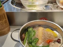 -百品聚旋转火锅(号外店)