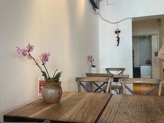 -北平花园·MUA摩造汉堡·北平咖啡(南锣鼓巷胡同店)