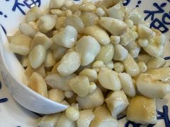 西芹红菱鸡头米-品鲜村农家菜·阳澄湖大闸蟹(总店)