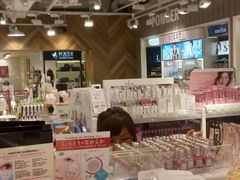 -LOG-ON(屯门广场店)