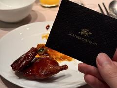 脆皮乳鸽-新荣记(西溪湿地店)