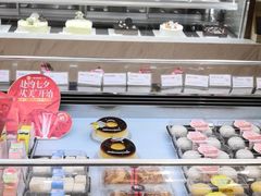 -85度C(生甜甜圈研究工坊·上海平凉店)