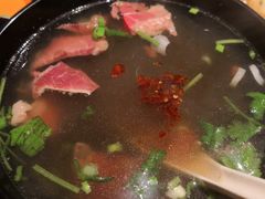 牛肉粉丝汤-鑫震源·苏式大虾生煎(山塘街店)