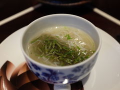 柚香莼菜松叶蟹羹-杭州西子湖四季酒店·金沙厅