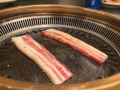 -梨花甄选自助烤肉(小寨原力场店)