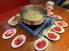 牛骨清汤锅-牛满溢·自助潮汕鲜牛肉火锅(龙汇路店)