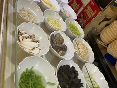 -拿渡麻辣香锅(世茂广场·工三店)