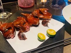 脆皮乳鸽-海派悦庭·海胆烧麦·新融合菜(凯德广场店)