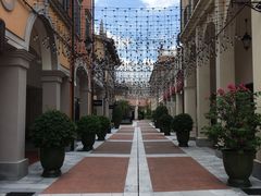 -佛罗伦萨小镇广佛名品奥特莱斯(疏港路店)