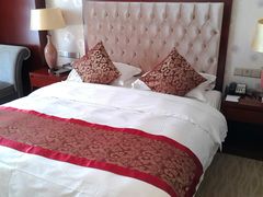 -锦龙国际酒店(天津奥体中心华苑地铁站店)