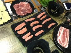 -哈哈碳都·牛肋条无限自助烤肉(台江万达店)