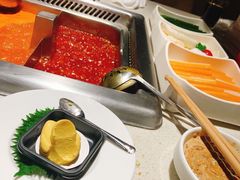 -海底捞火锅鲜切牛肉主题店(长寿路店)