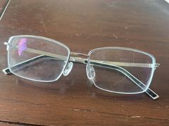 -李医生眼镜工作室