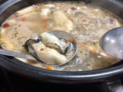 滋补汤底-花苑美食横琴生蚝火锅(拱北粤华路店)