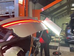 -鲨鱼皮汽车凹陷玻璃修复(静安店)