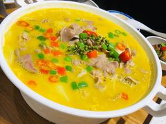 酸汤牛舌-宴小馆·小海鲜青岛菜(五四广场店)