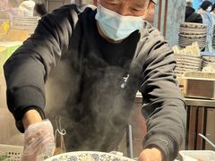 -瑞虹新天地月亮湾