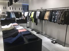 -URBAN REVIVO(七宝领展广场店)