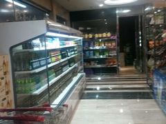 -蓝尊量贩(黄河路店)