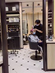-HAIR CORNER