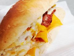 招牌咸牛肉芝士猪仔包-华嫂冰室(尖沙咀店)