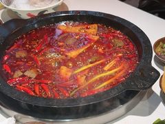 -卤校长老火锅(杨家坪直营店)