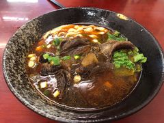 -尊品原汁牛肉面