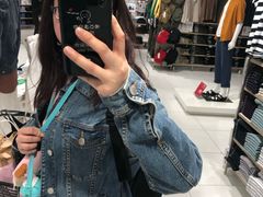 -优衣库(上海正大广场店)