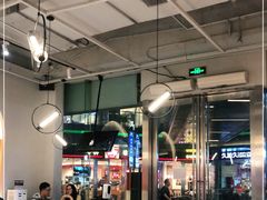 大堂-HELLO 27 意面·沙拉·帕尼尼