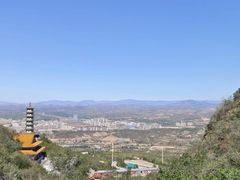 -鸡鸣山旅游风景区