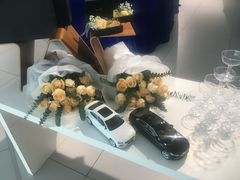 -杭州中沃沃尔沃4S店(滨江区店)