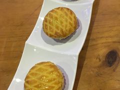 -新大咀港式茶餐厅(宝山万达店)
