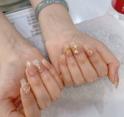-进巍美甲