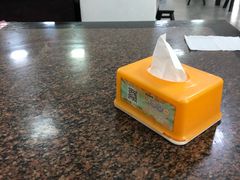 等位区-张一品食府