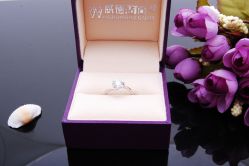 1-威德钻石-克拉钻大本营(南京东路店)